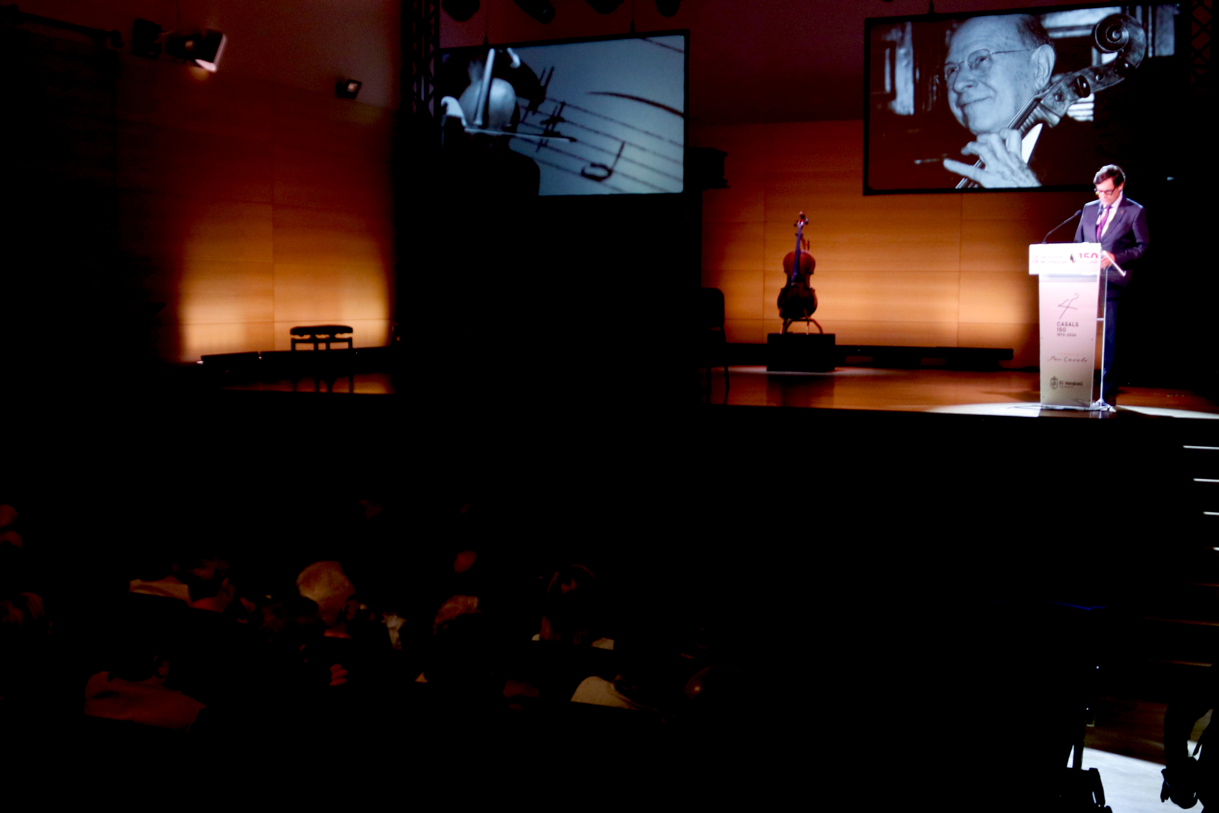 The Catalan president, Salvador Illa, with Pau Casals's cello