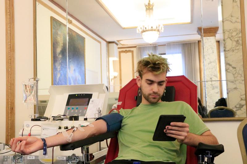 A donor giving blood at the Avenida Palace hotel in Barcelona