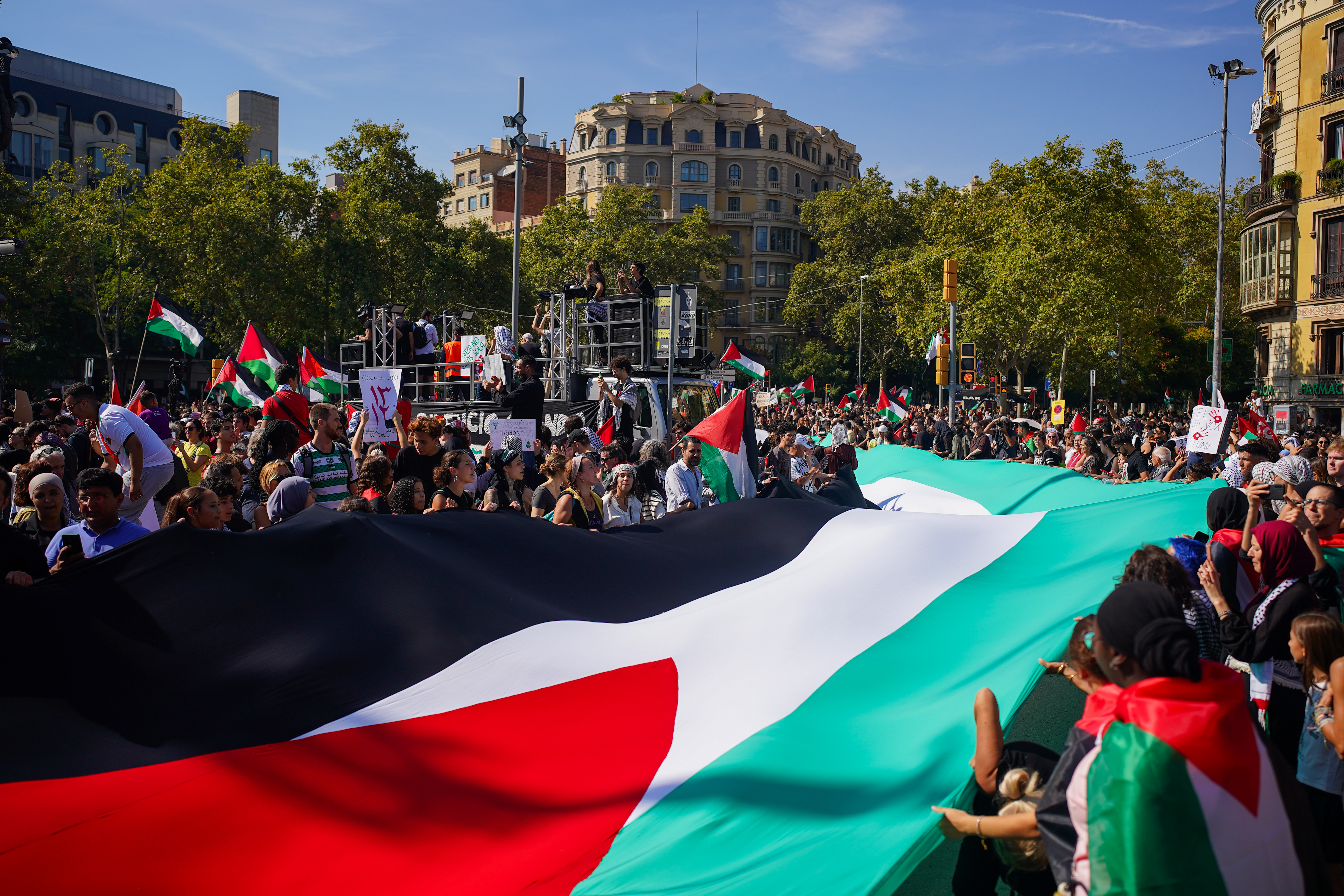 A giant Palestine flag at a rally in Barcelona
