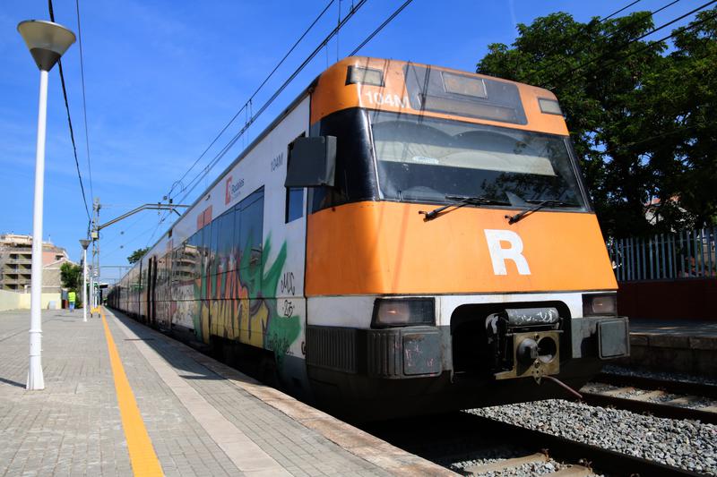 A Rodalies train of the R4 line in Cerdanyola del Vallès