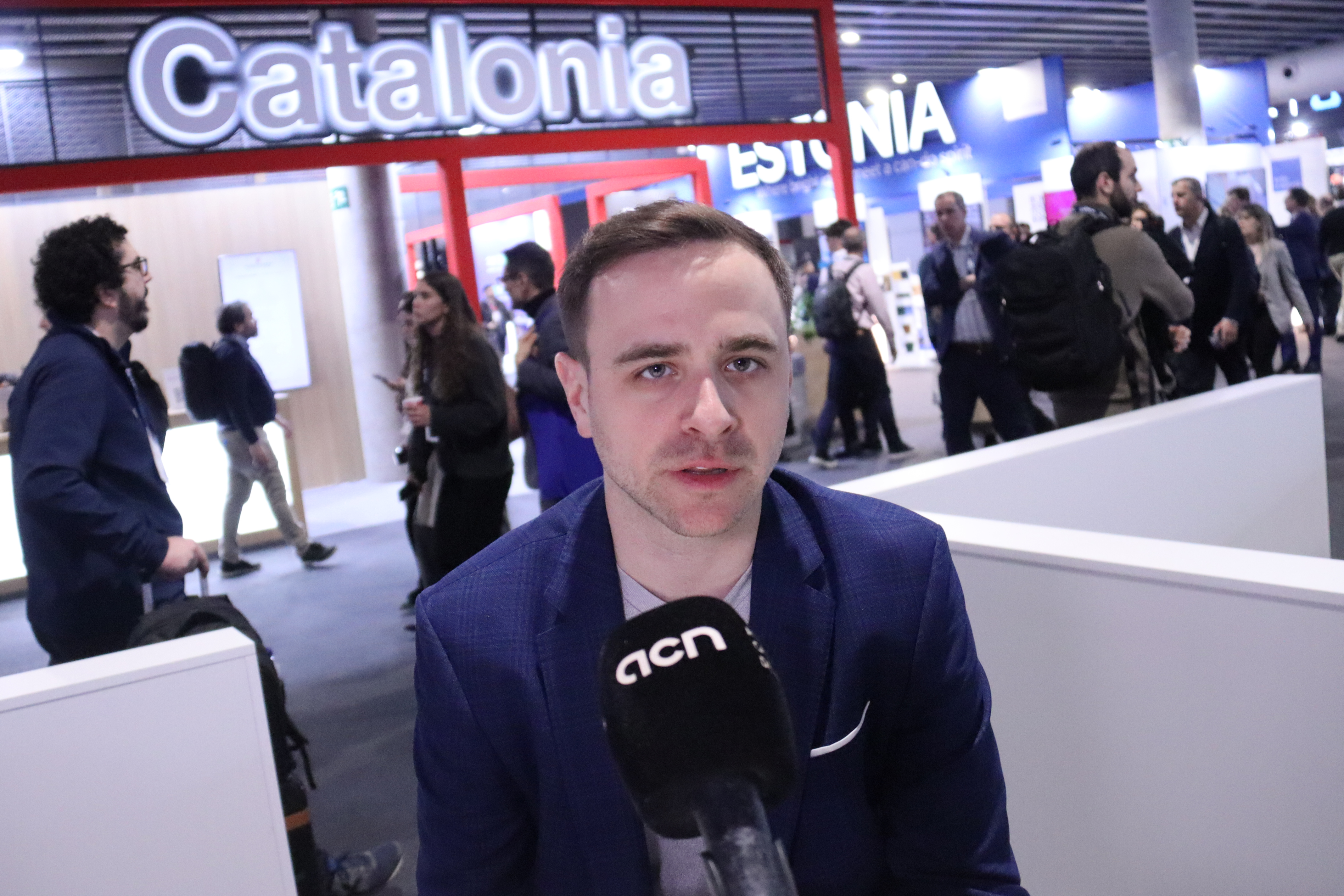 Vice president of Perplexity AI, Ryan Foutty, in an interview with the Catalan News Agency