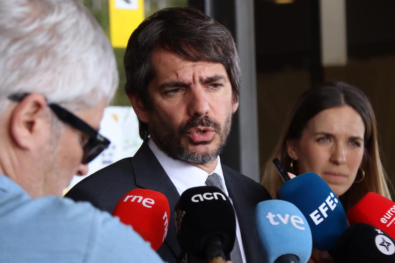 Urtasun demana una reunió urgent a Puente i Aena per l’afectació a la Casa Gomis de l’ampliació del Prat