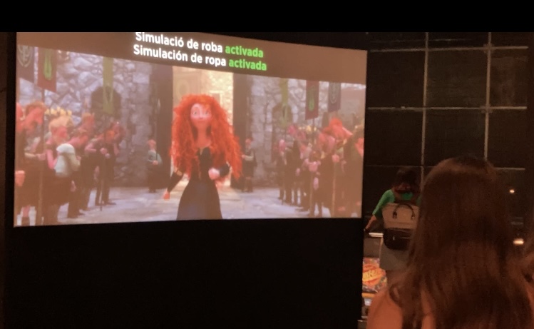 Activity to show Merida's (BRAVE) hair and clothes with and without Simulation