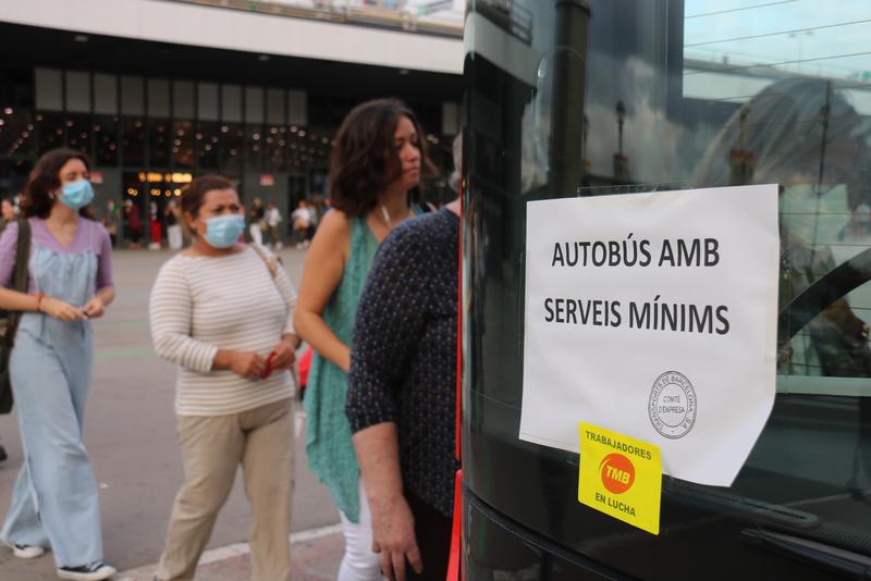 Passengers await for Barcelona's bus line 27 in front of Sants train station on September 22, 2022