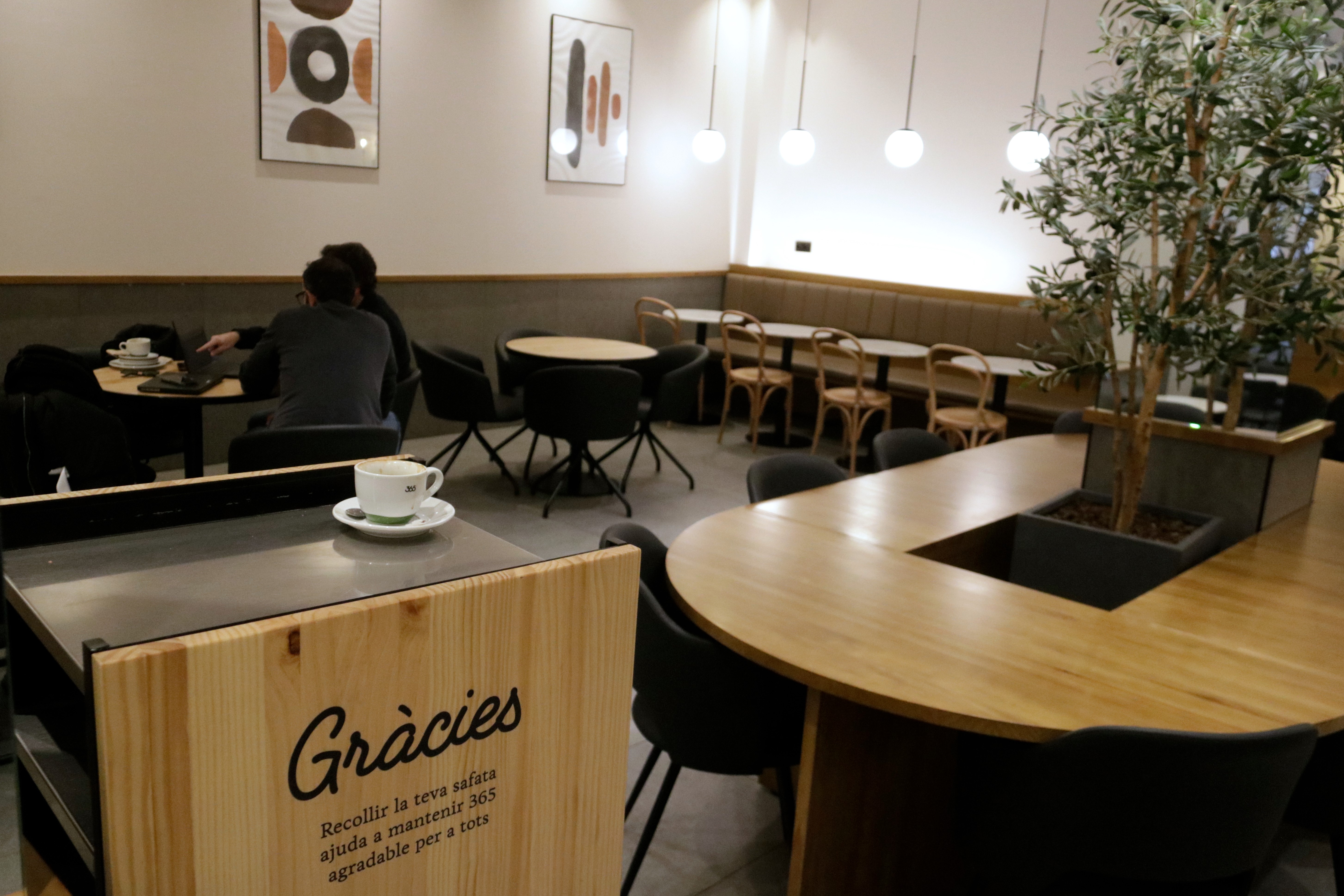 Interior of a 365 Obrador establishment in Barcelona