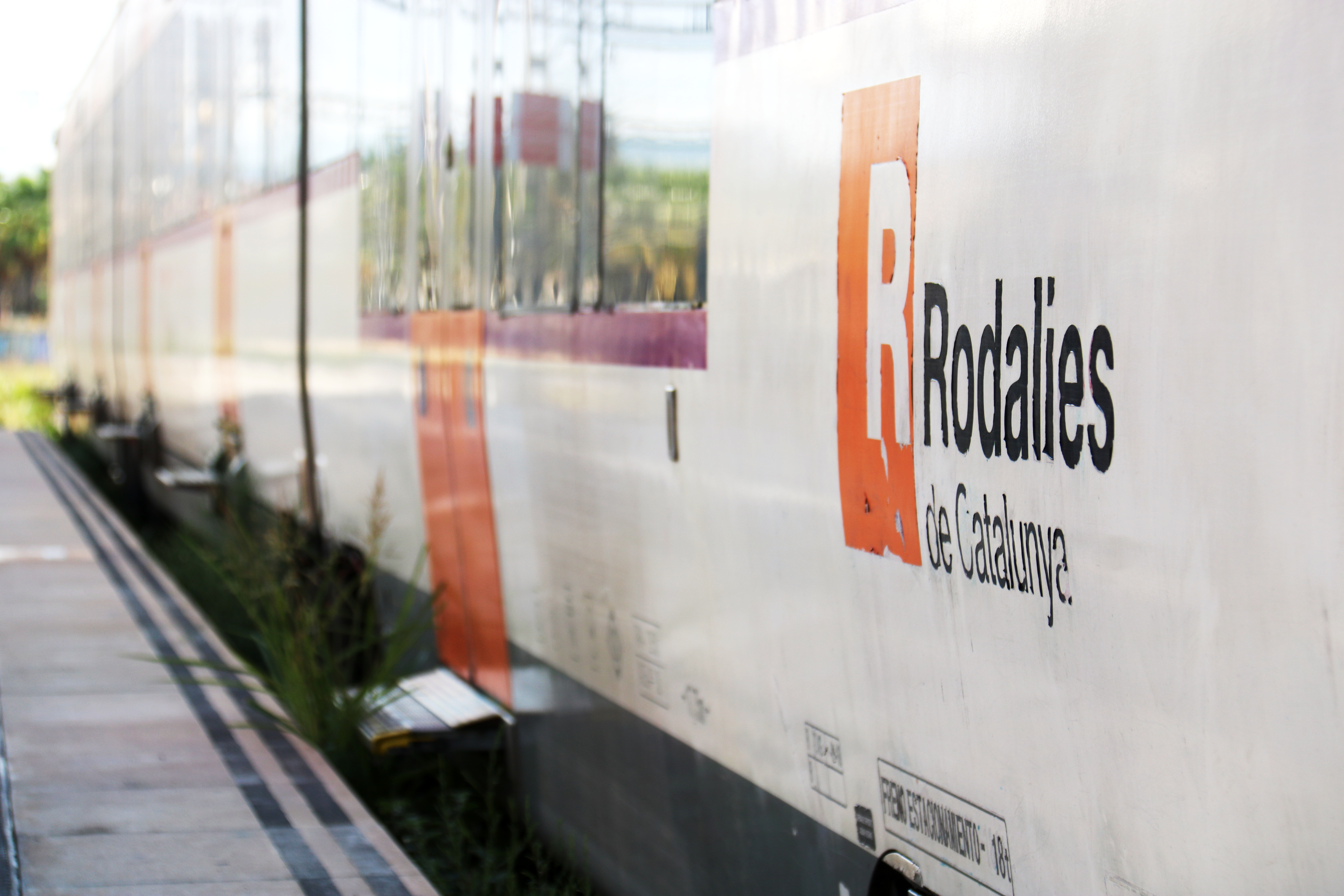 A Rodalies commuter train in Mataró, photo from September 2022