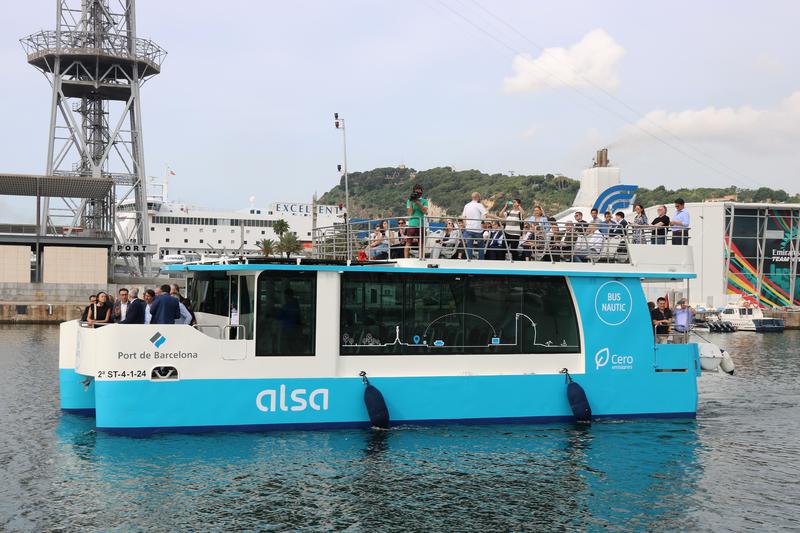 Barcelona's new zero-emission ferry shuttle 'Bus Nàutic'