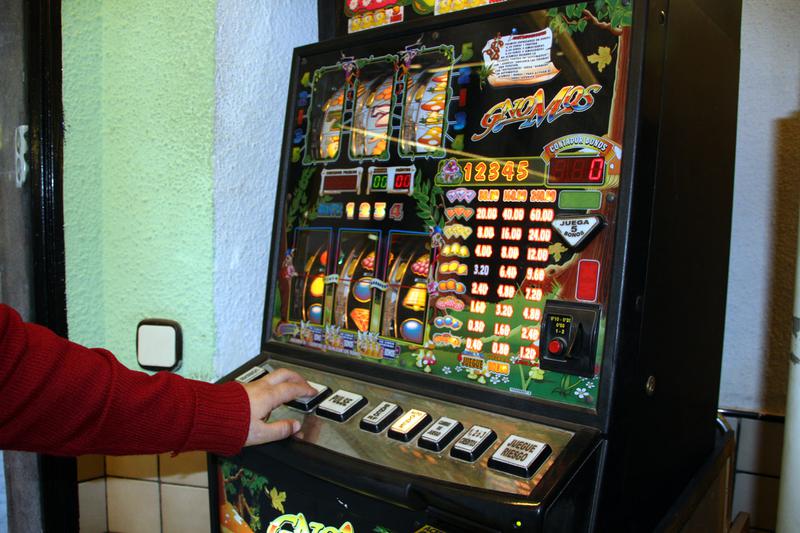 A slot machine in a bar