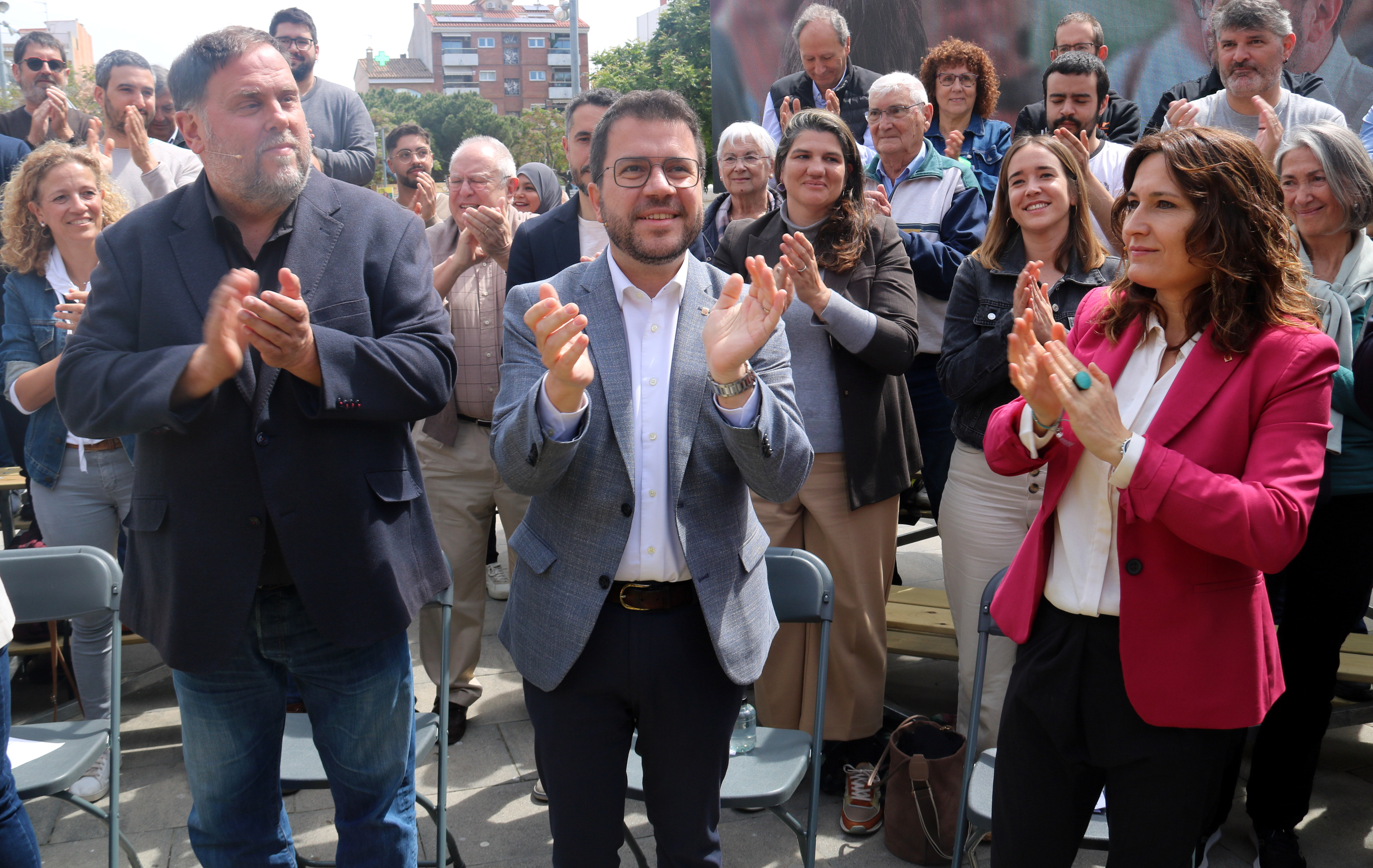 ERC leaders Oriol Junqueras, Pere Aragonès, and Laura Vilagrà at a campaign rally in Pineda de Mar