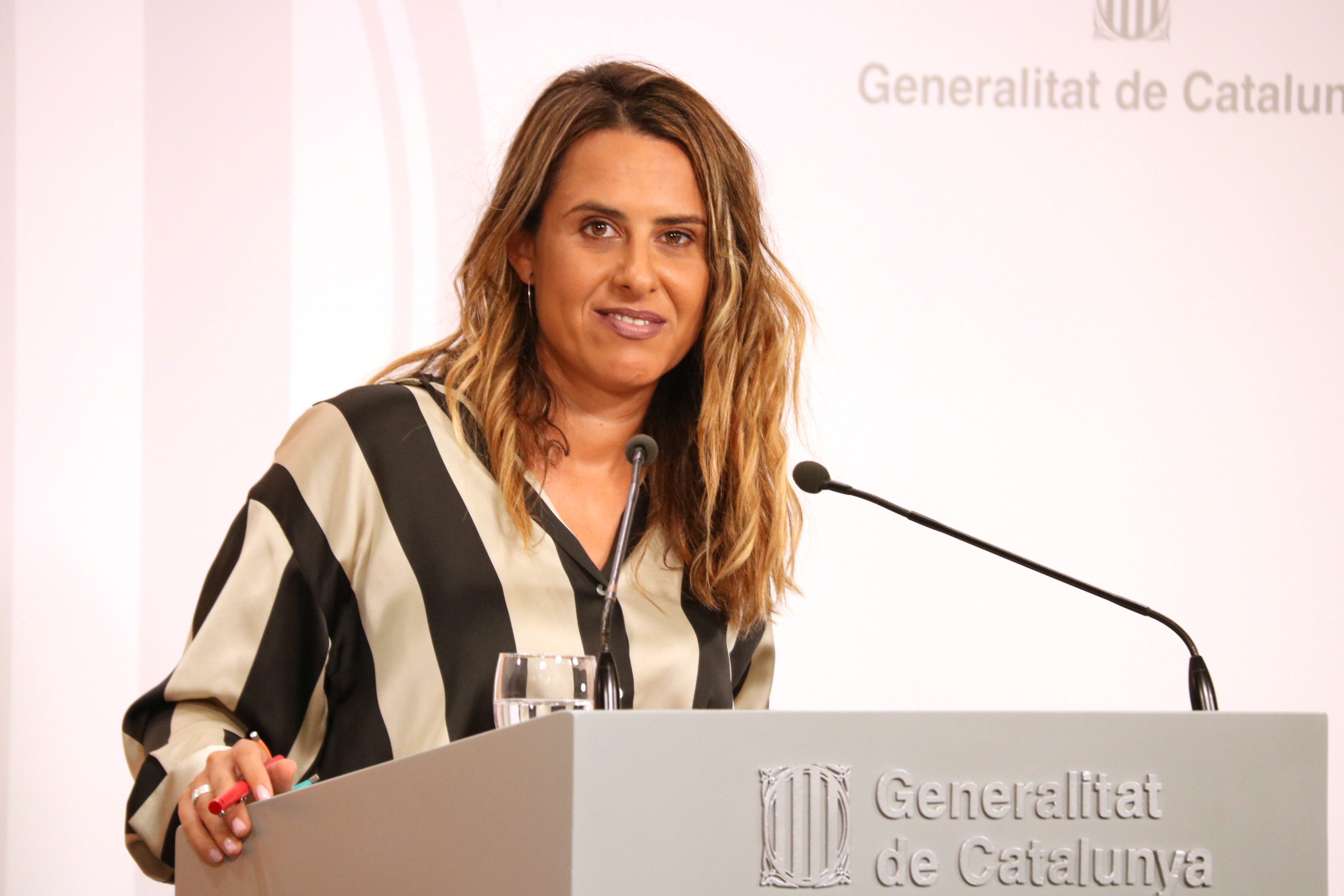 Catalan government spokesperson Patrícia Plaja speaks to the media at the executive headquarters building, September 2022