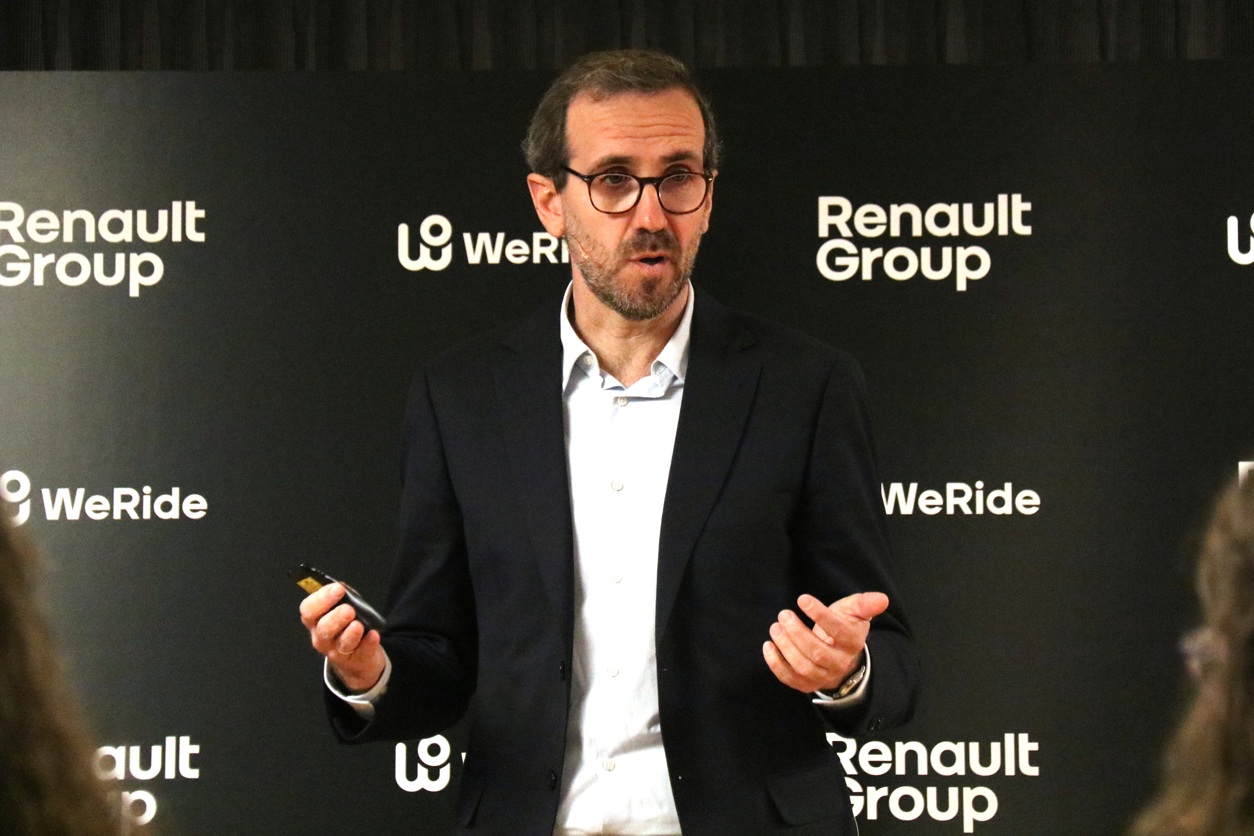 The director of Open Innovation of the Renault Group, Vicente Mirandés, during the presentation of the self-driving bus