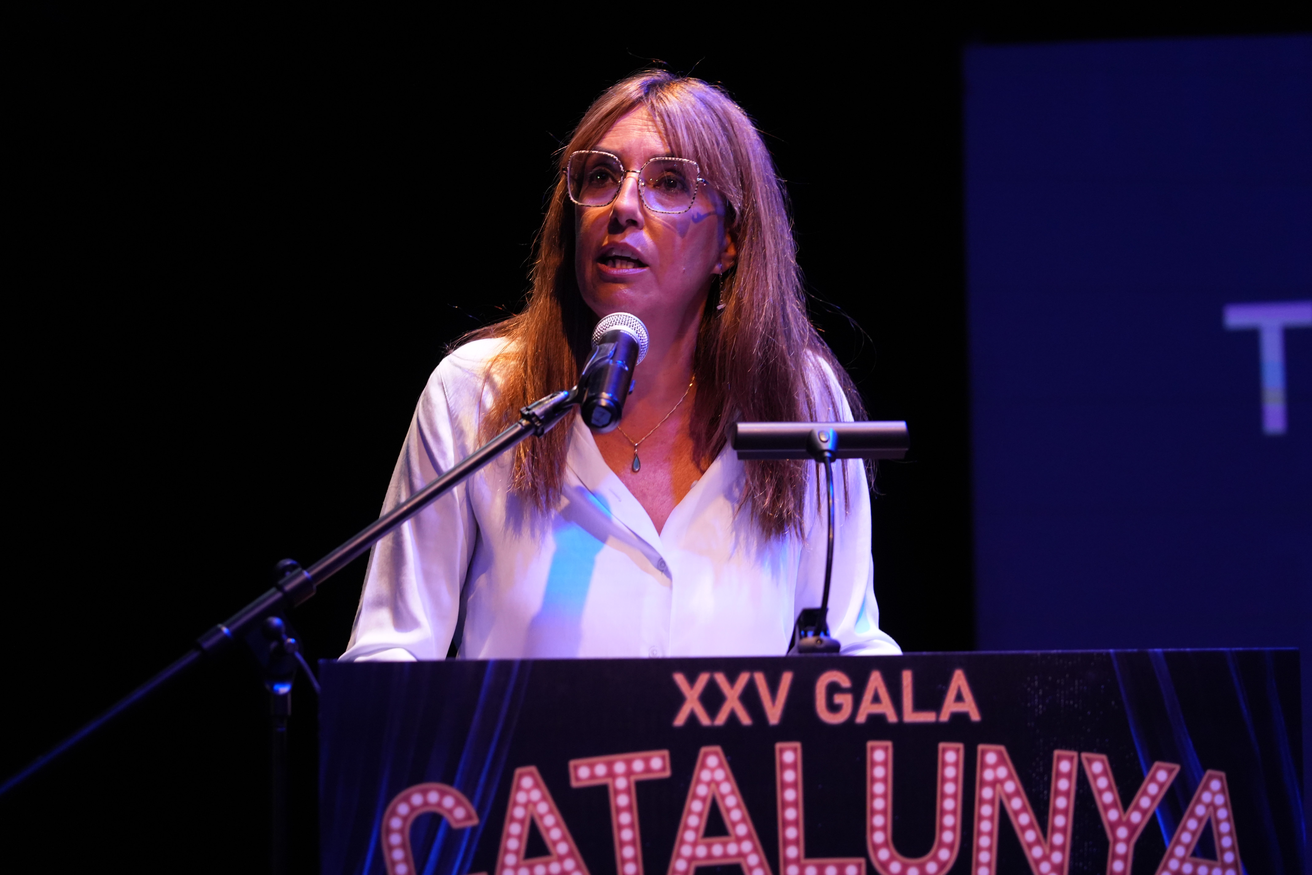 The president of ADETCA, Isabel Vidal, during the season review event