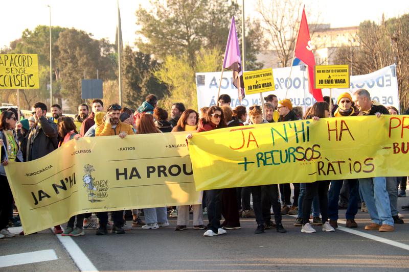 Teachers protest in Manresa