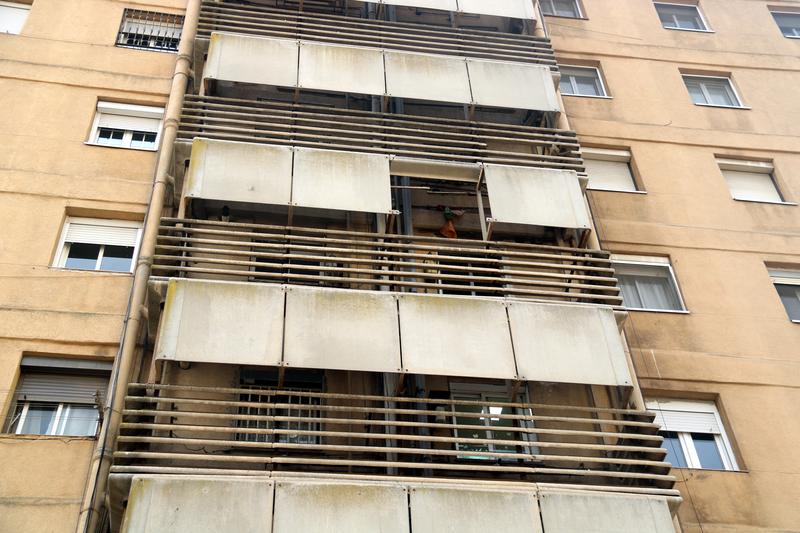 Asbestos in a building in Badia del Vallès 