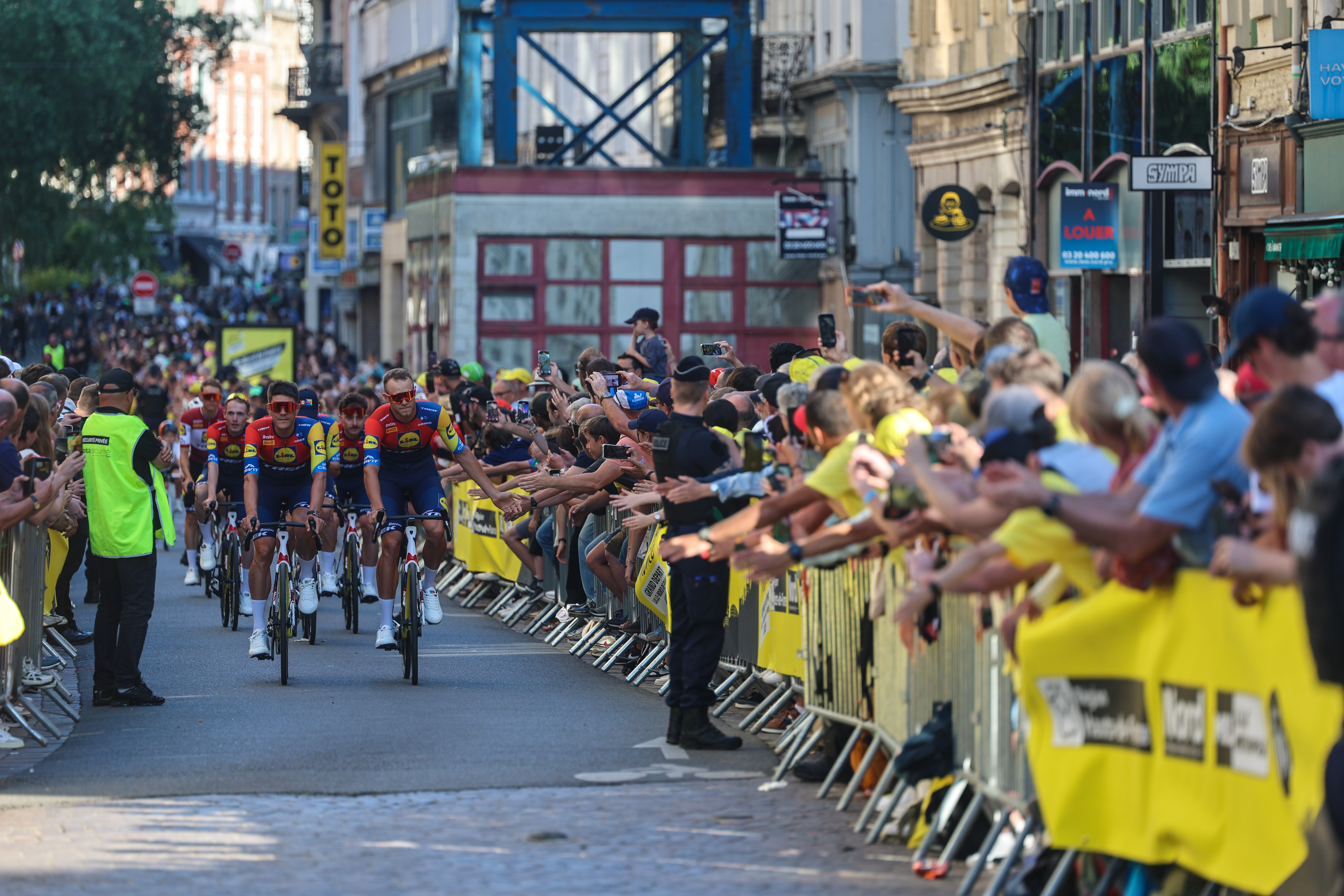 Tour de France 2025 team presentation in Lille