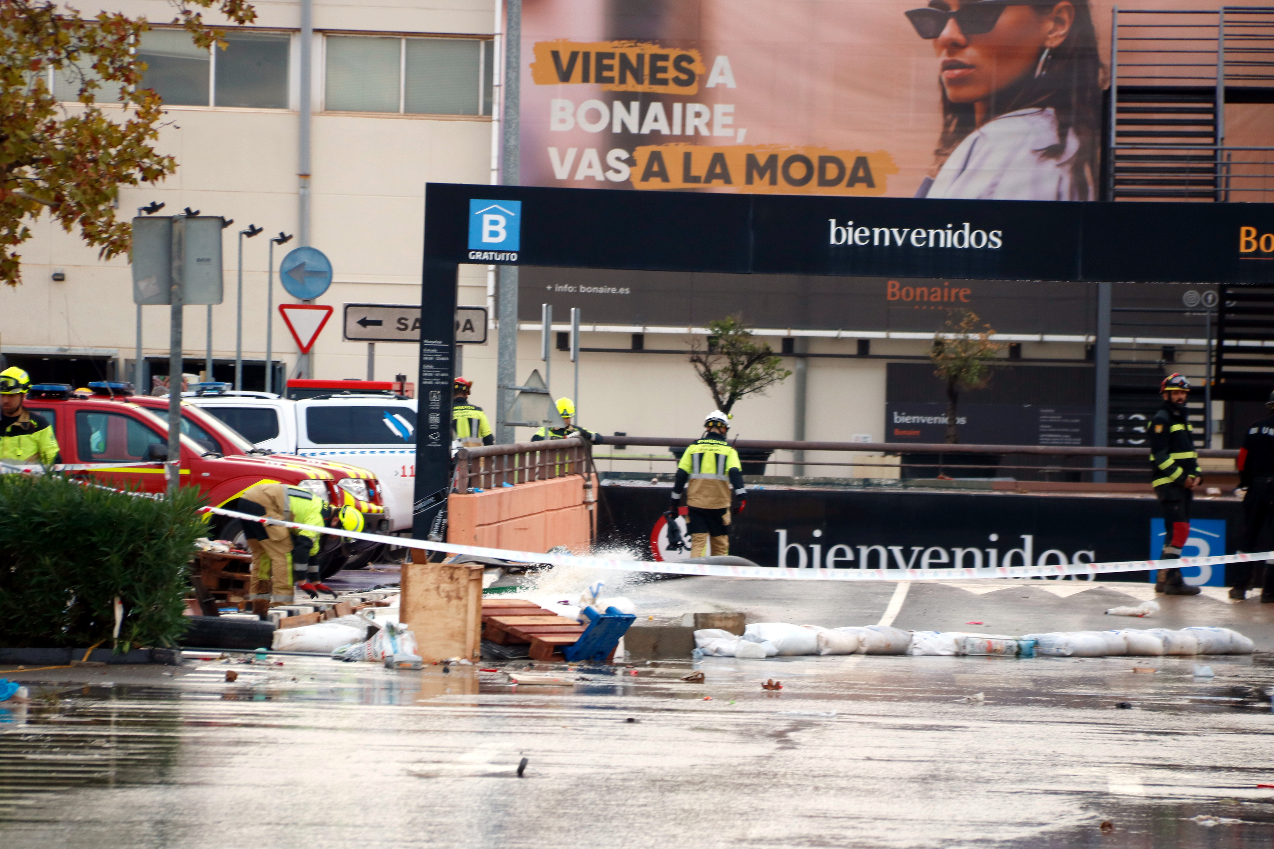 Acces to the parking in the Bonaire shopping center, in Aldaia, Valencia