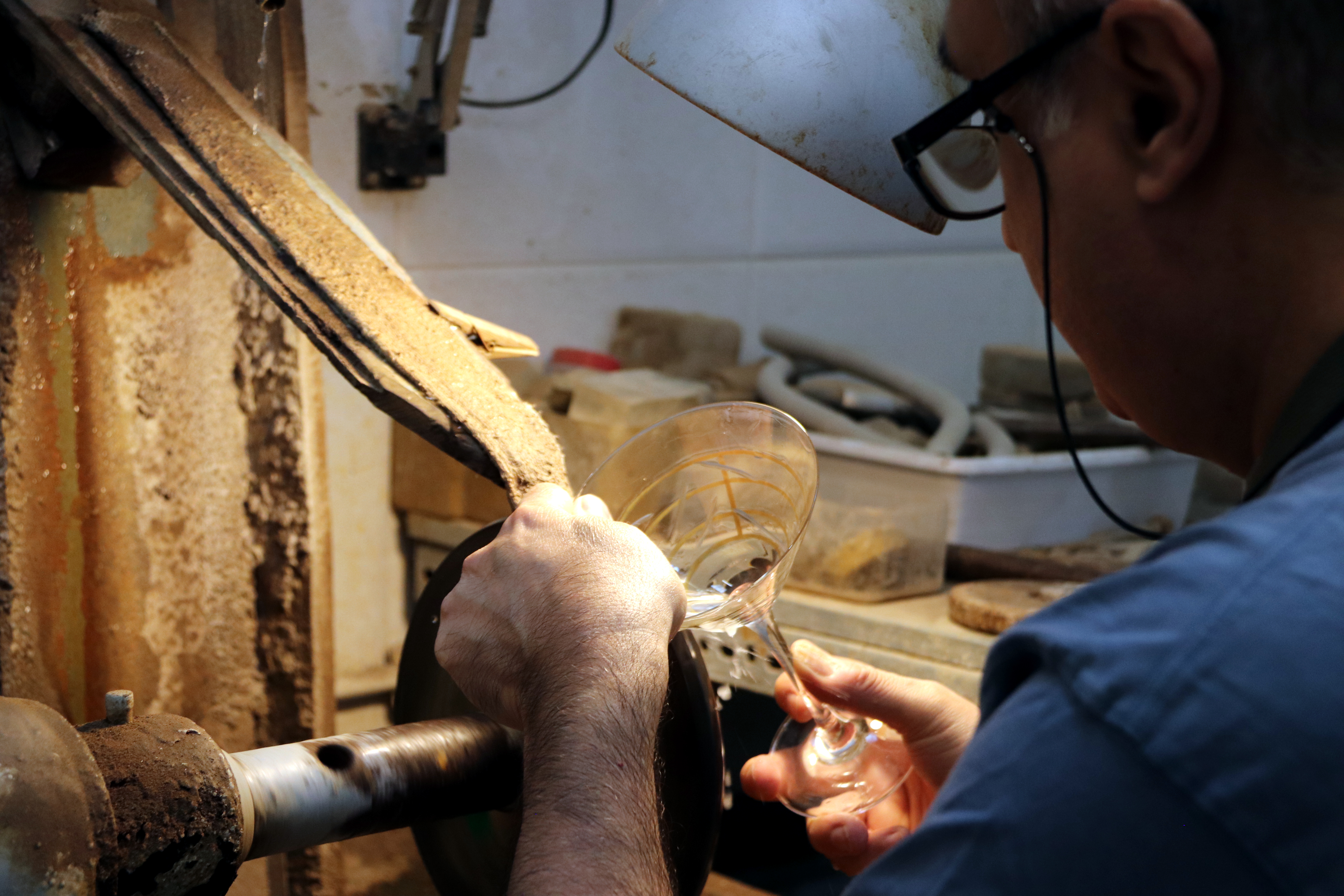 Toni Moya working on a cut-glass in his workshop in Barcelona