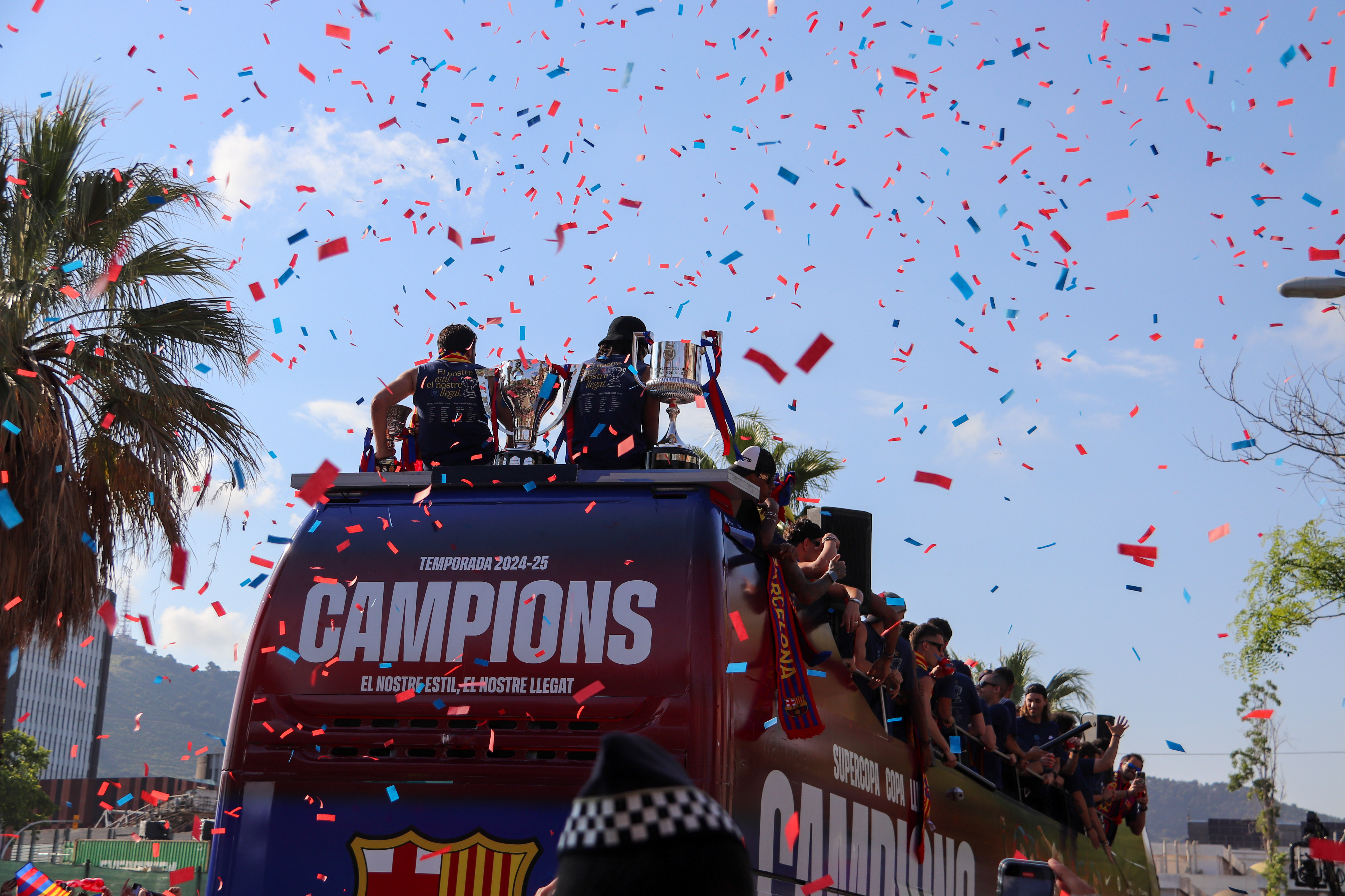 Barça's open-top bus during its celebration parade