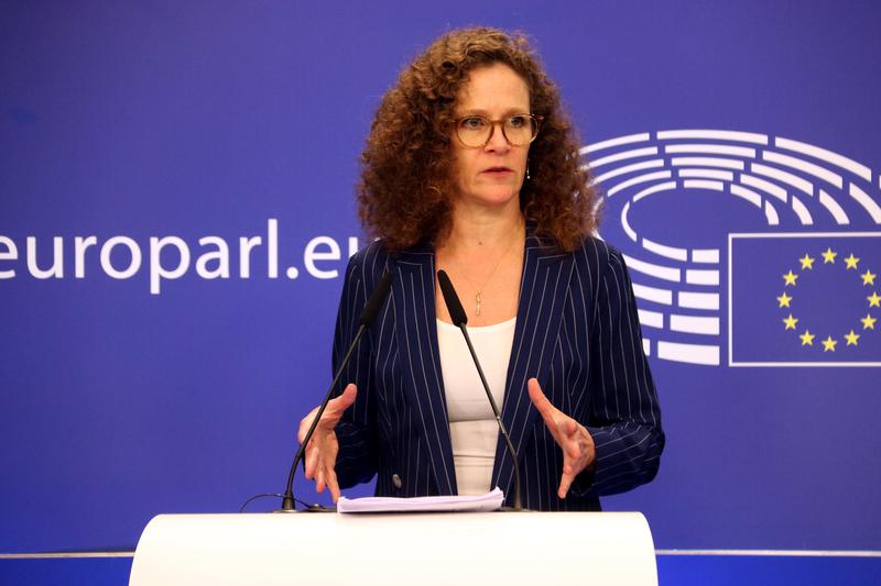 Dutch MEP Sophie in 't Veld at the press conference on draft findings of the EP spyware inquiry