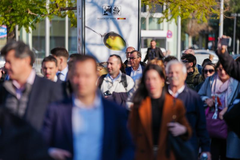 Attendees entering the Alimentaria – Hostelco fair