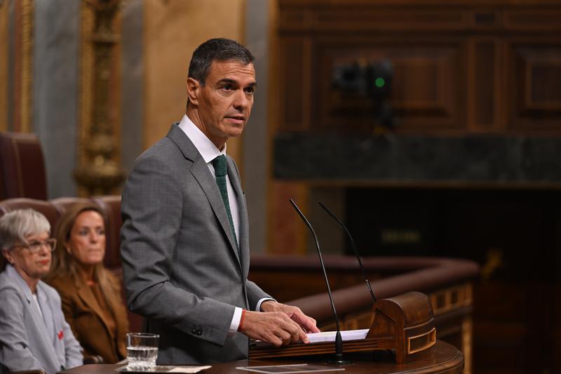 Pedro Sánchez speaking in the Spanish Congress