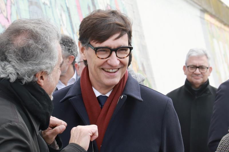 President Salvador Illa smiles during a visit to BesArt