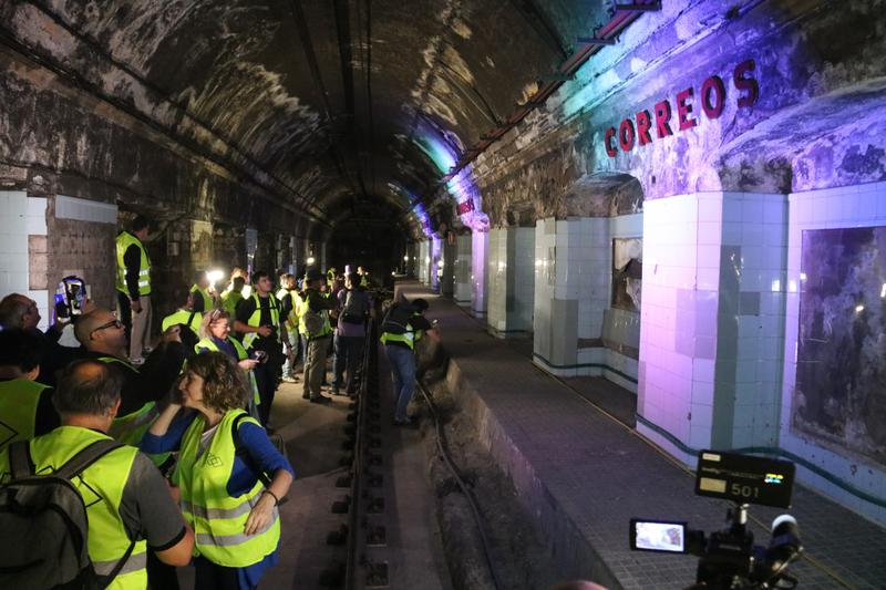 Dozens visit Barcelona’s Correus ghost metro station on October 21, 2025
