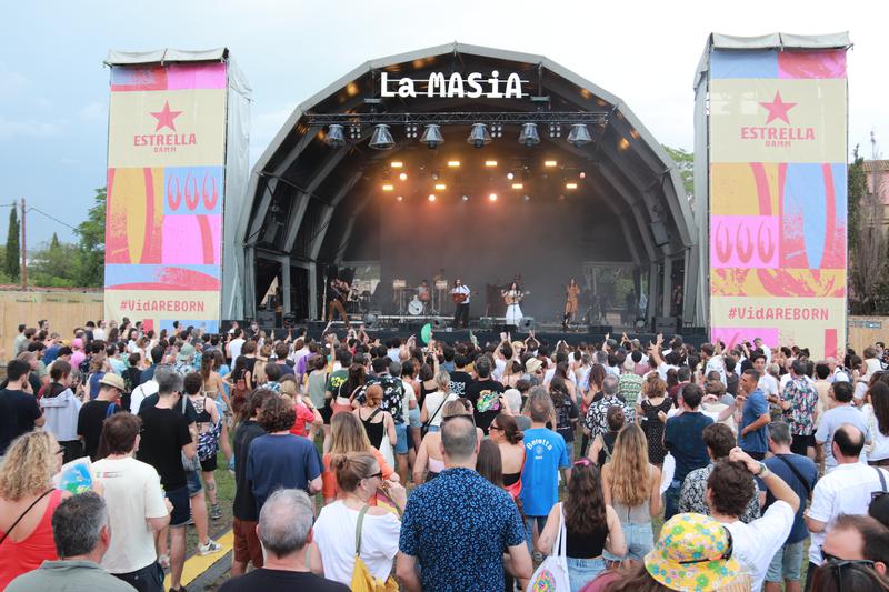 One of the many concerts at the 2025 Vida Festival in Vilanova i la Geltrú