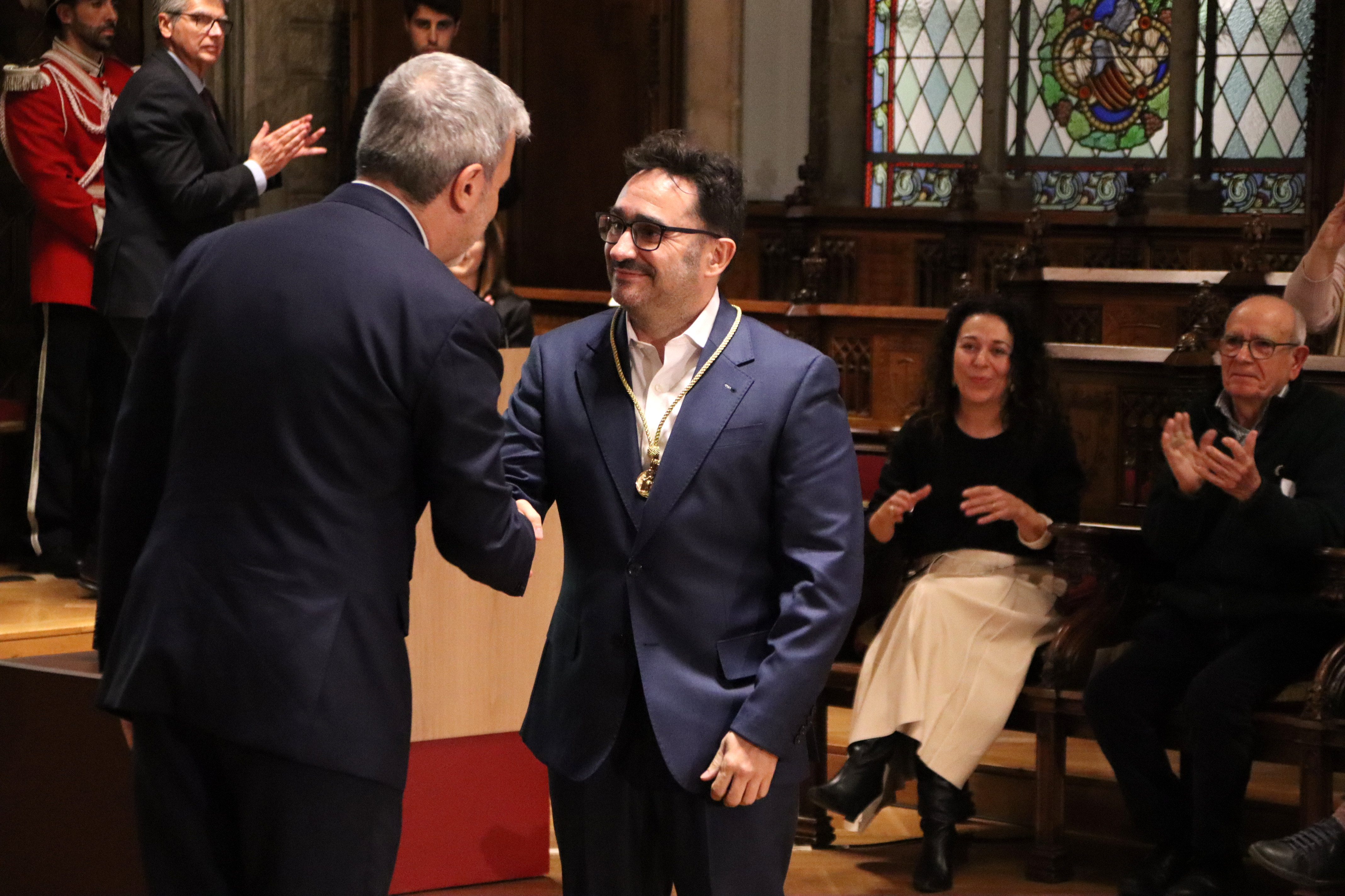 Mayor Jaume Collboni presents J.A. Bayona with the Barcelona Medal for Cultural Merit