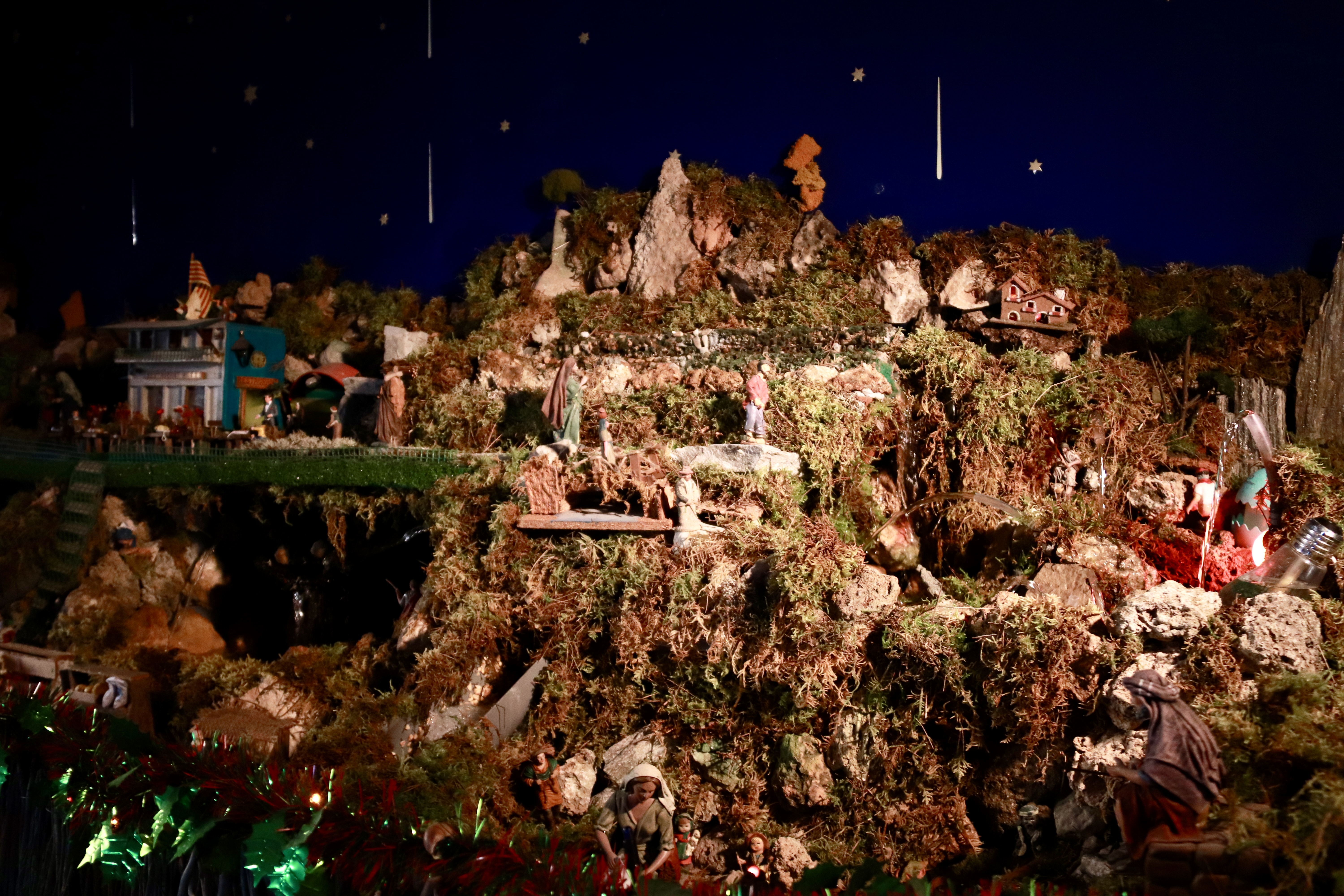 Large-scale nativity scene at the home of Albert Gomis, a resident of Sant Quintí de Mediona, in the Alt Penedès county