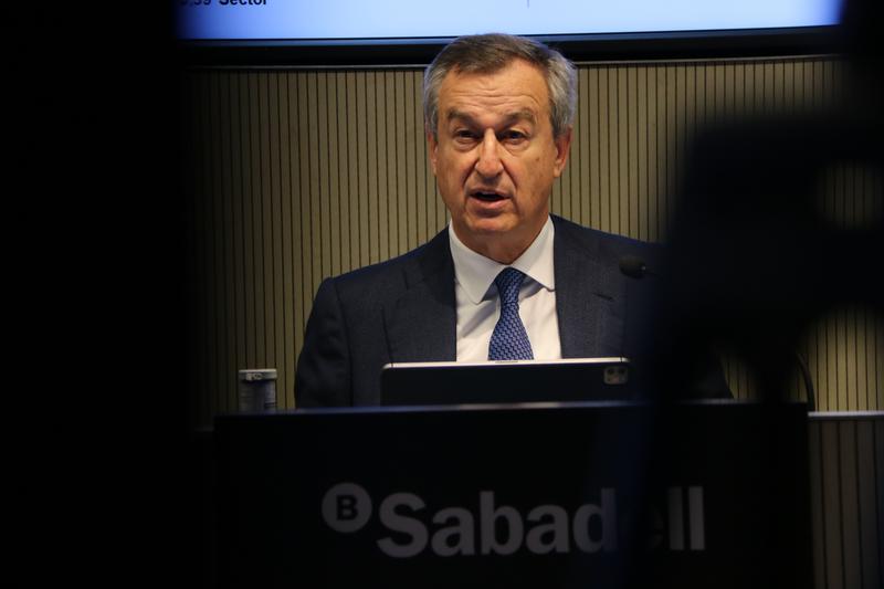 González-Bueno diu que l'opa "no té preu i no té dividend" i confia que els accionistes decidiran "amb racionalitat"
