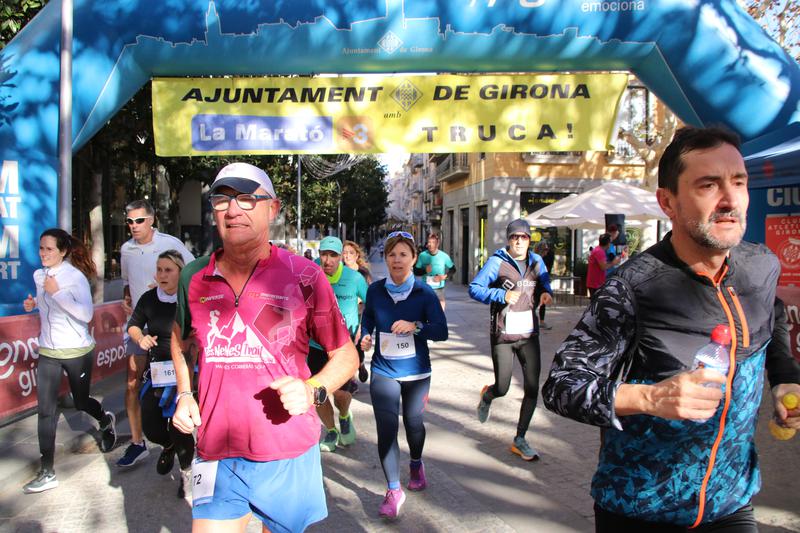 Runner take part in 'La marató per La Marató' in Girona