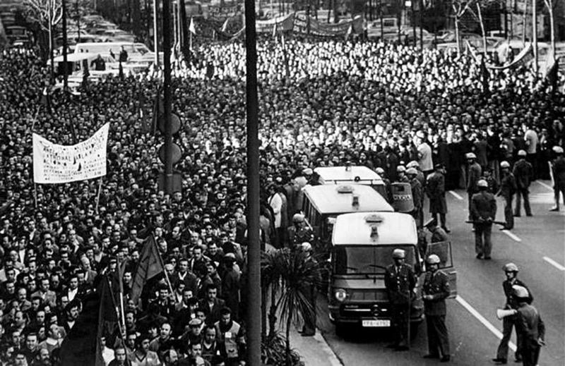 SEAT workers protest in autumn 1971