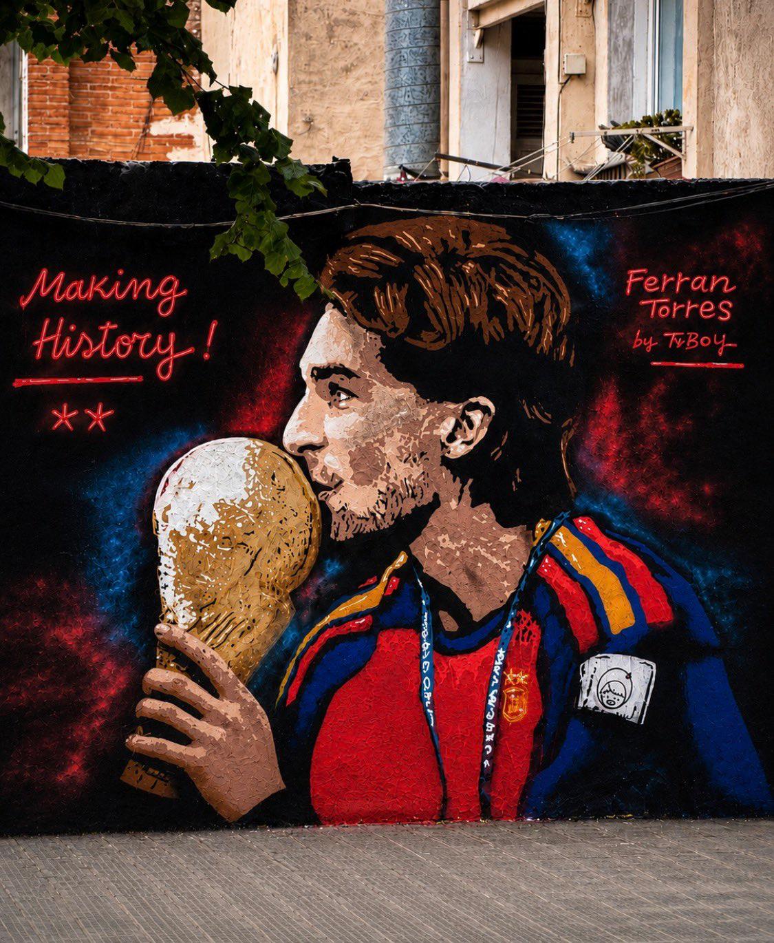 Original Ferran Torres mural in Gràcia district of Barcelona