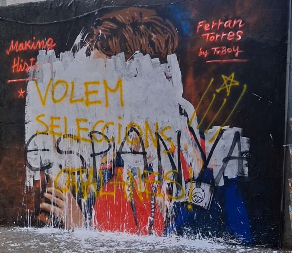 Ferran Torres mural painted by TVBoy in Gràcia neighborhood of Barcelona, Wednesday morning