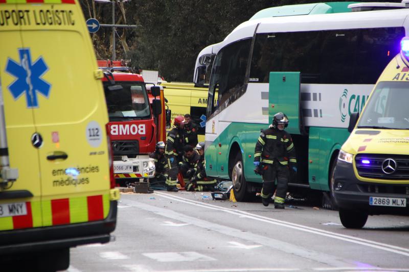 Firefighters on site after two buses collided on Barcelona's Diagonal Avenue on March 3, 2025