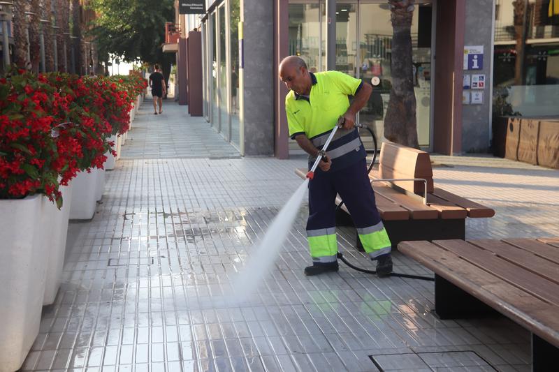 Prop del 40% del consum d’aigua i del residu urbà anual en municipis de la Costa Brava es concentren a l’estiu