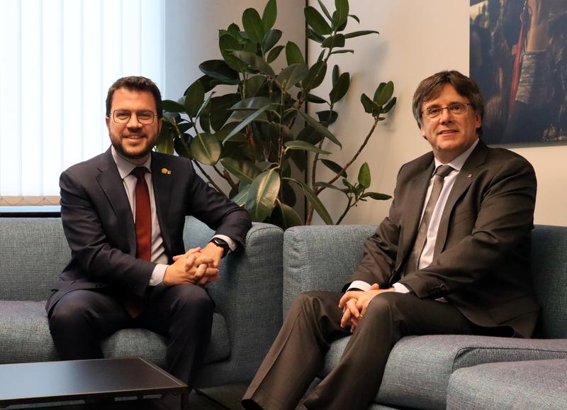 MEP Carles Puigdemont meets with Catalan president Pere Aragonès in Brussels on May 18, 2022