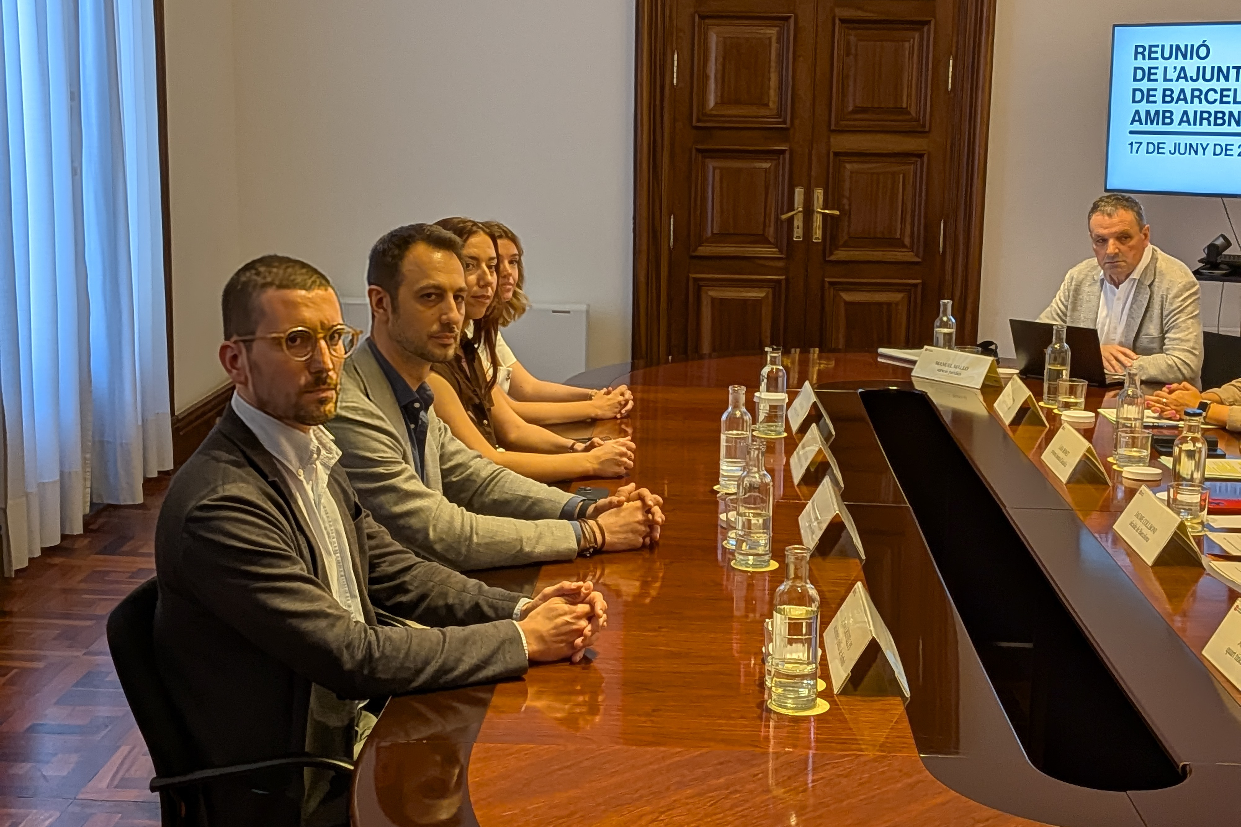 Representatives of Airbnb in Spain, including CEO in the country, Jaime Rodríguez de Santiago, during a meeting with Barcelona city council