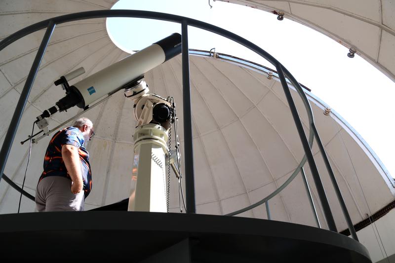El precedent de l'eclipsi del 1905: baixada de temperatura, vent, nuvolositat i comportament anòmal dels animals