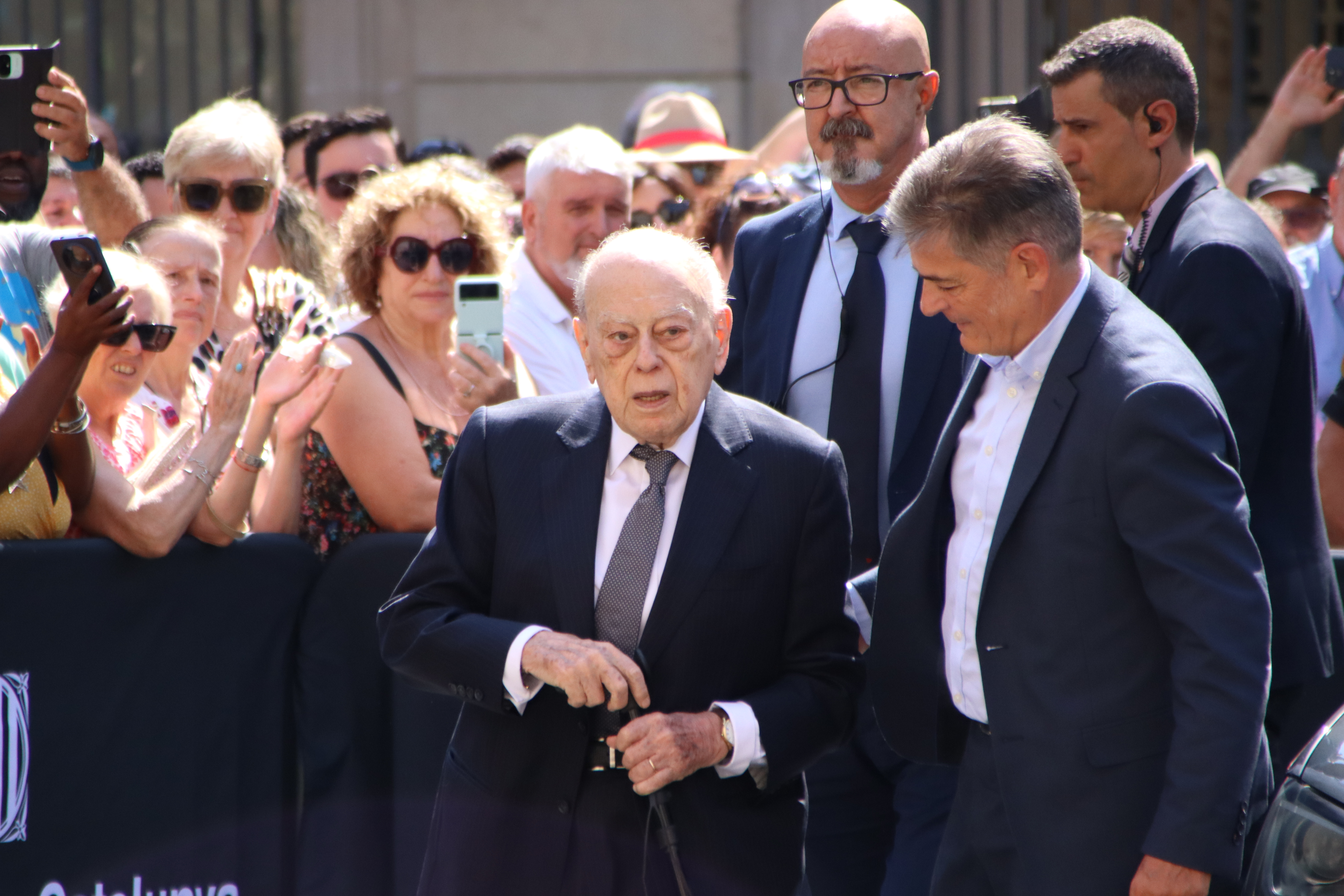 Former Catalan president Jordi Pujol and his son Oriol Pujol Ferrusola in Barcelona in August 2024