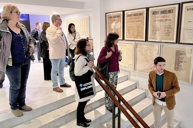 International journalists from Germany, Italy, Colombia, and the United Kingdom during a visit to the Ateneu Barcelonès cultural venue on April 21, 2023
