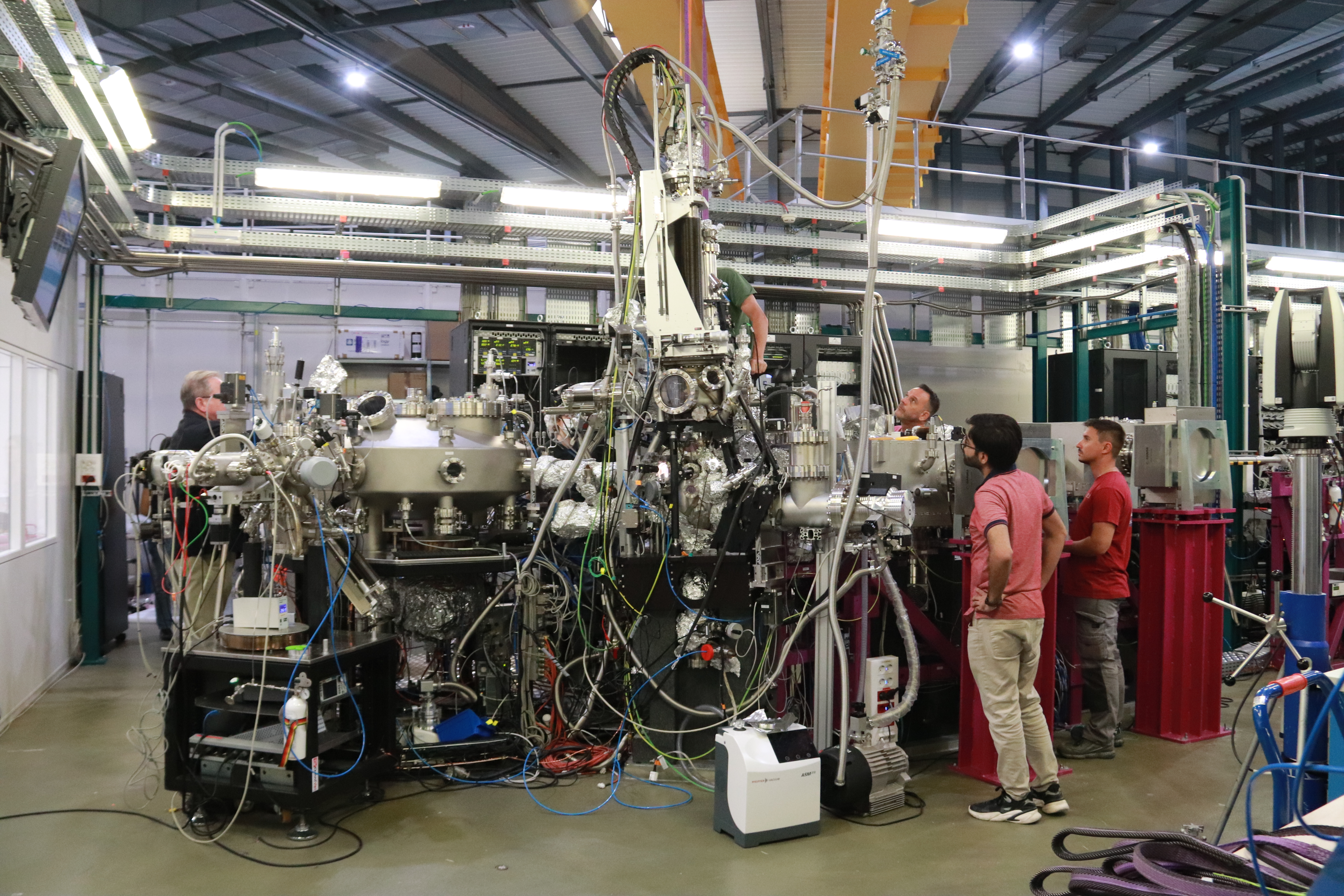 Equipment in the ALBA Synchrotron