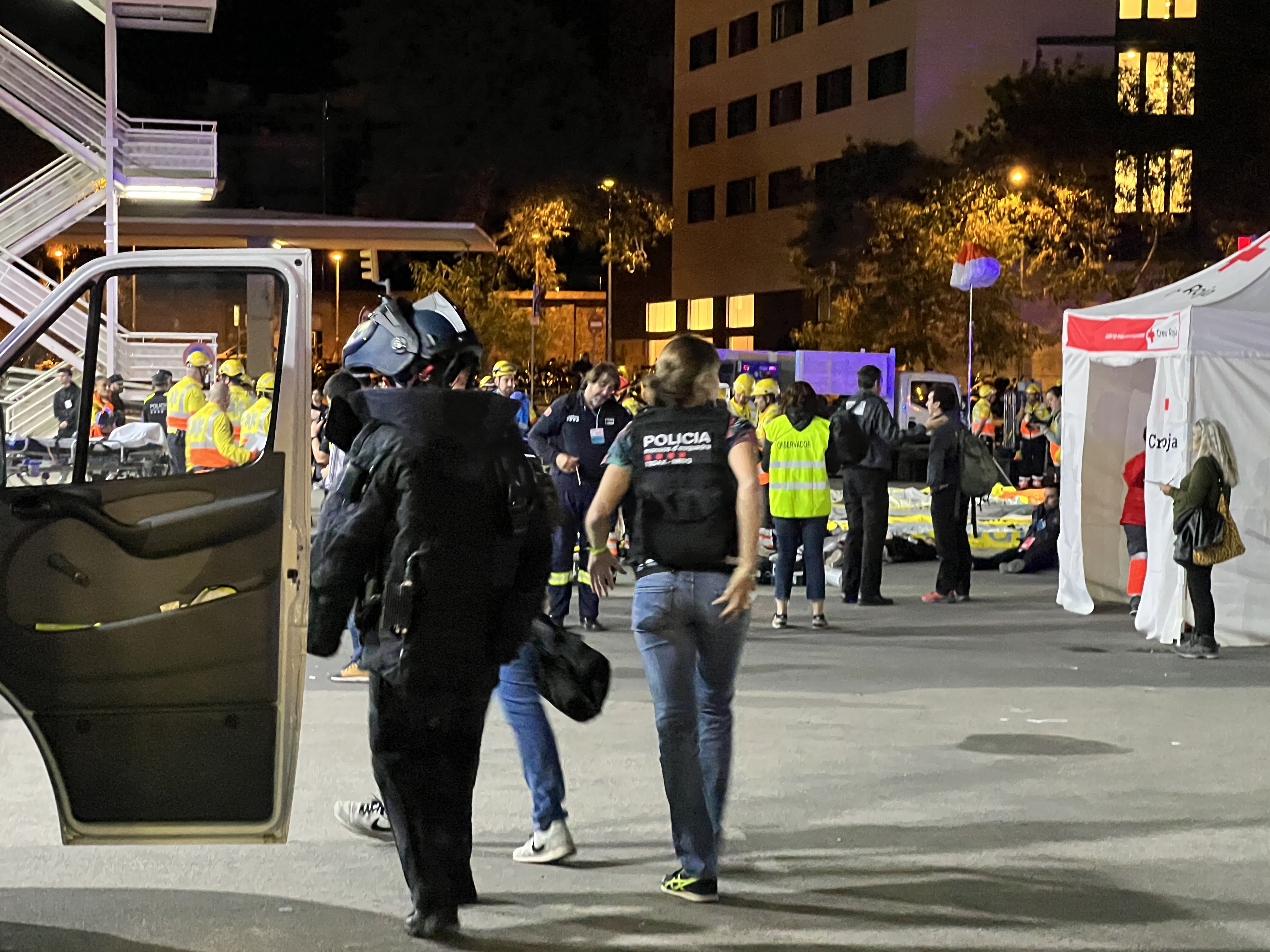 The Catalan Mossos d’Esquadra police officer expert in shutting down bombs during an anti-terrorist operation drills on October 27, 2023