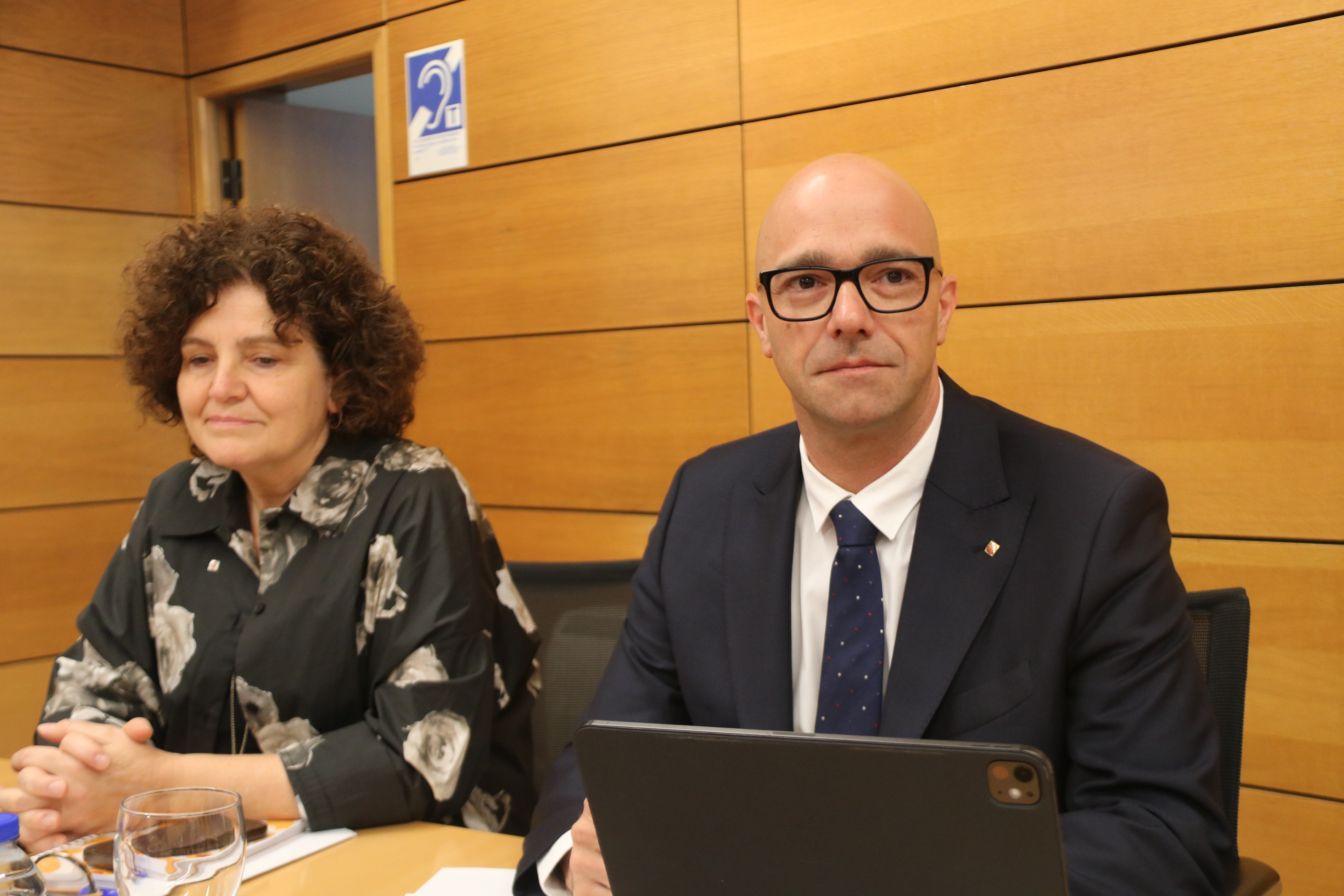 Catalonia's social rights minister Raúl Moreno and citizenship secretary Teresa Llorens at Thursday's meeting on children's affairs