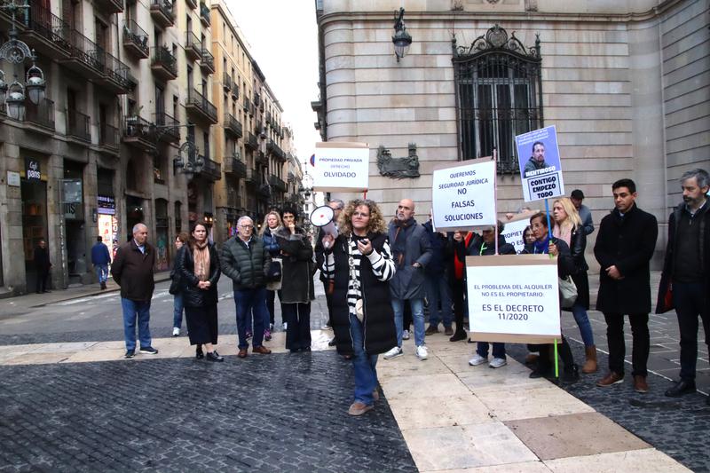 Property owners protest in Barcelona's Sant Jaume square