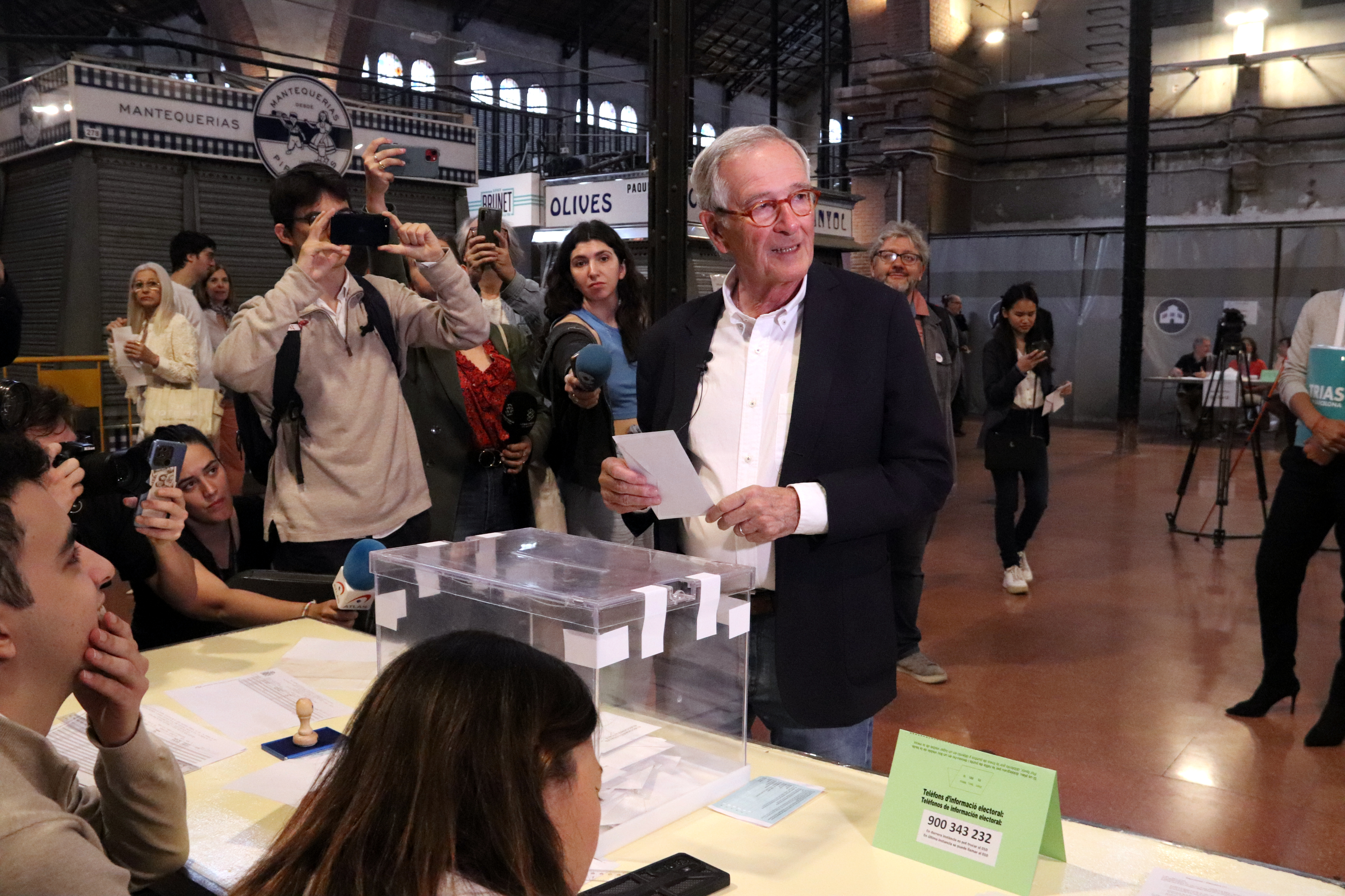 Xavier Trias casts his ballot in the 2023 local elections