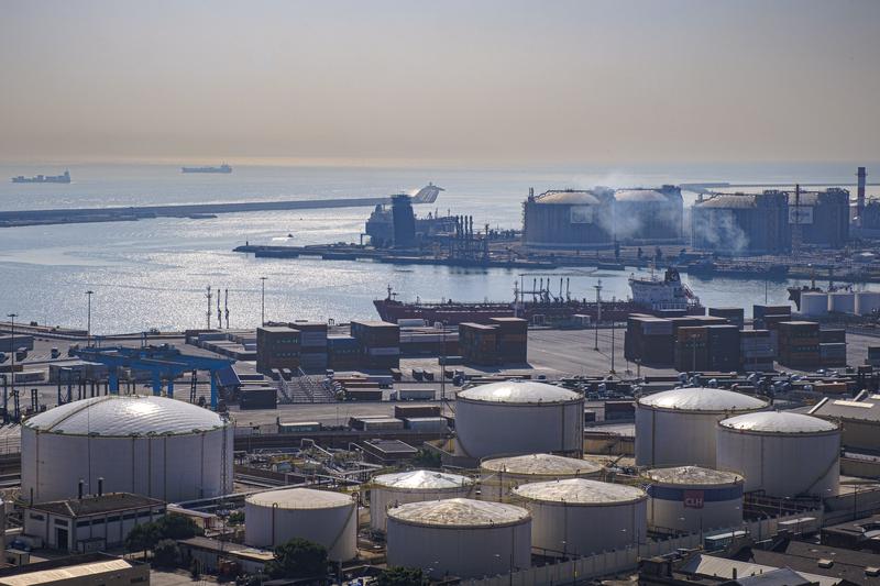 Shipping containers and large tanks at Barcelona Port 