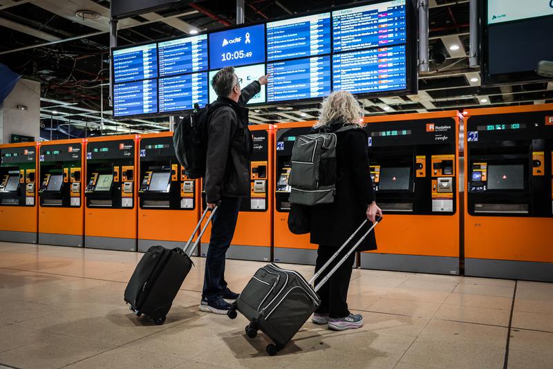 Un mes de l’accident de Gelida: un 25% menys d’usuaris a Rodalies, 700.000 moviments més al Metro i un 5% més de cotxes