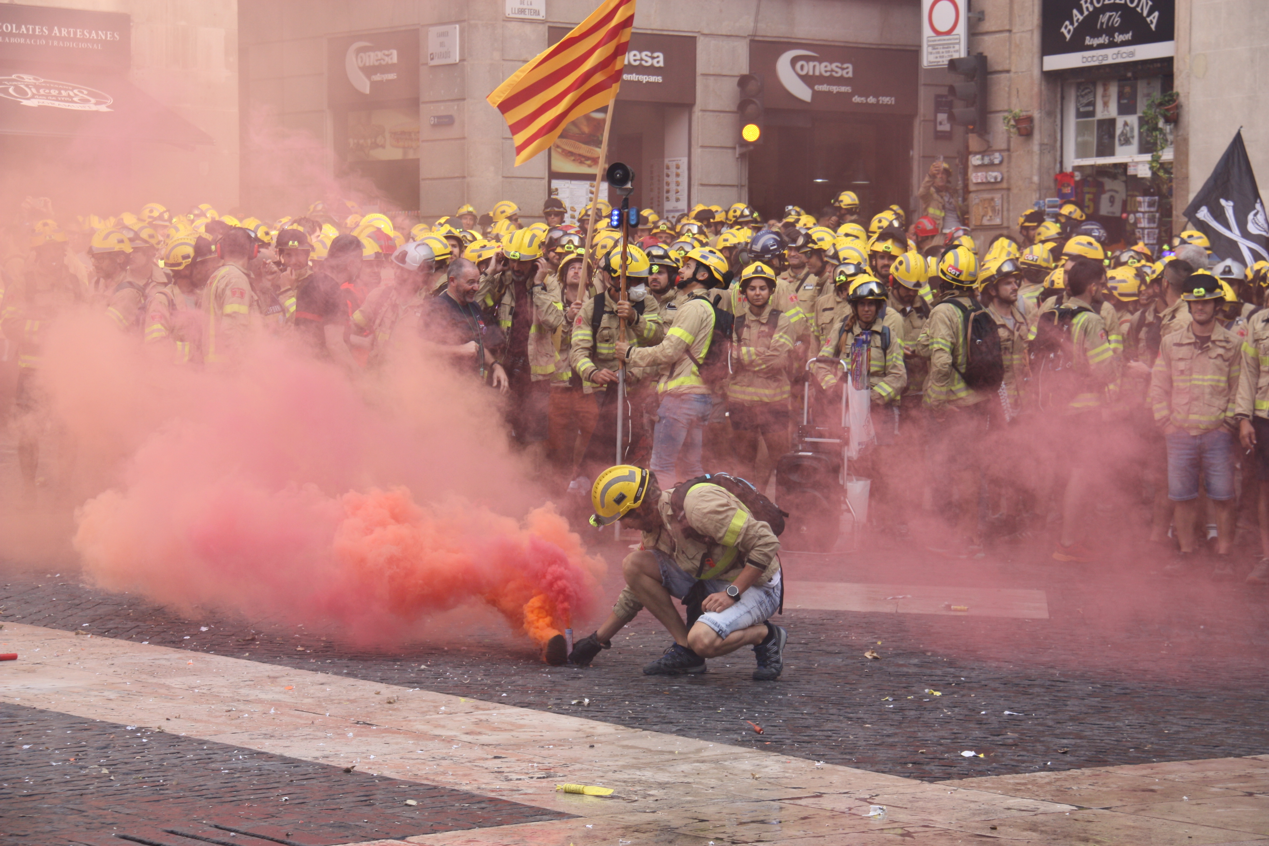 Firefighters protesting in Barcelona.
